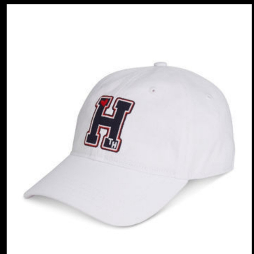 Tommy Hilfiger White Cap with Cute Logo